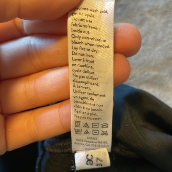 SPANX Faux Leather Leggings Mid Rise Black Small - Picture 10 of 10